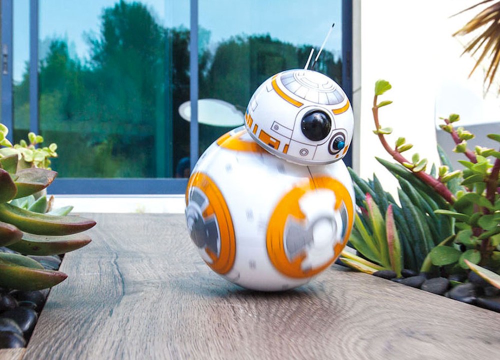 Brinquedo do robô BB-8, de 'Star Wars', produzido pela Sphero