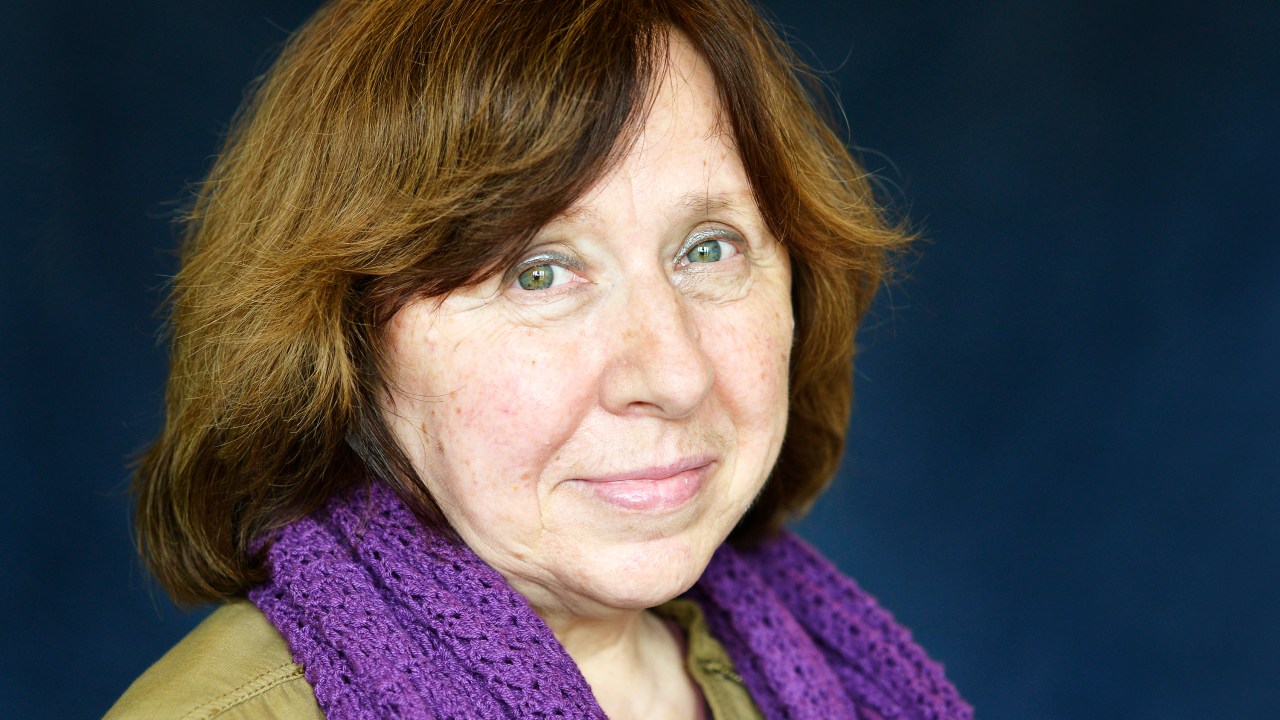 A escritora Svetlana Alexievich