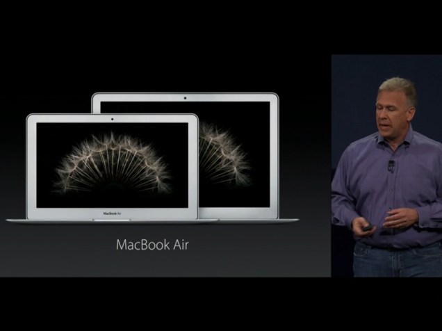 Phil Schiller, vice-presidente de marketing mundial da Apple, apresenta o novo MacBook Air