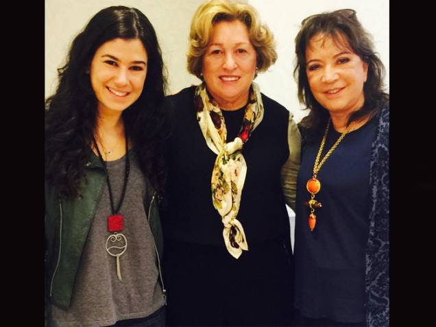 Renata Abravanel, Esther Bezerra e Íris Abravanel, no Templo de Salomão