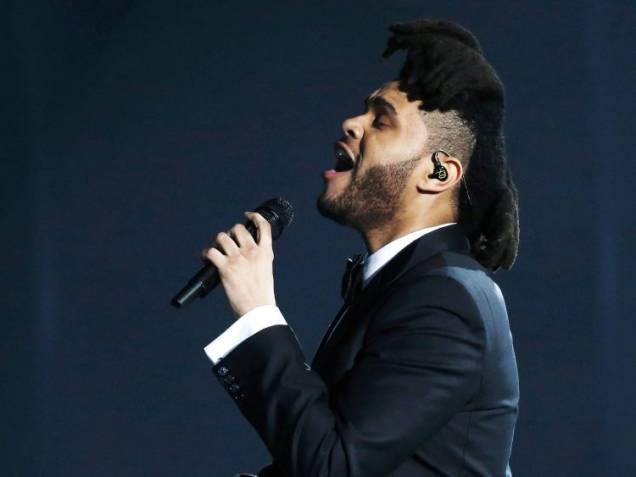The Weeknd durante a 58ª edição do Grammy, premiação que elege os melhores da música internacional, que acontece nesta segunda-feira (15)