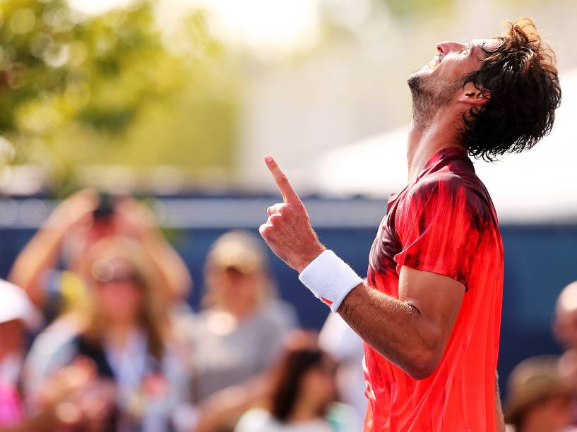 Thomaz Bellucci vence o britânico James Ward na estréia do US Open por três sets a zero, com parciais de 6/2, 7/5 e 6/3