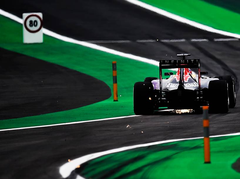 Daniel Ricciardo, durante treino do Grande Prêmio do Brasil de Fórmula 1, nesta sexta-feira (13), no autódromo de Interlagos