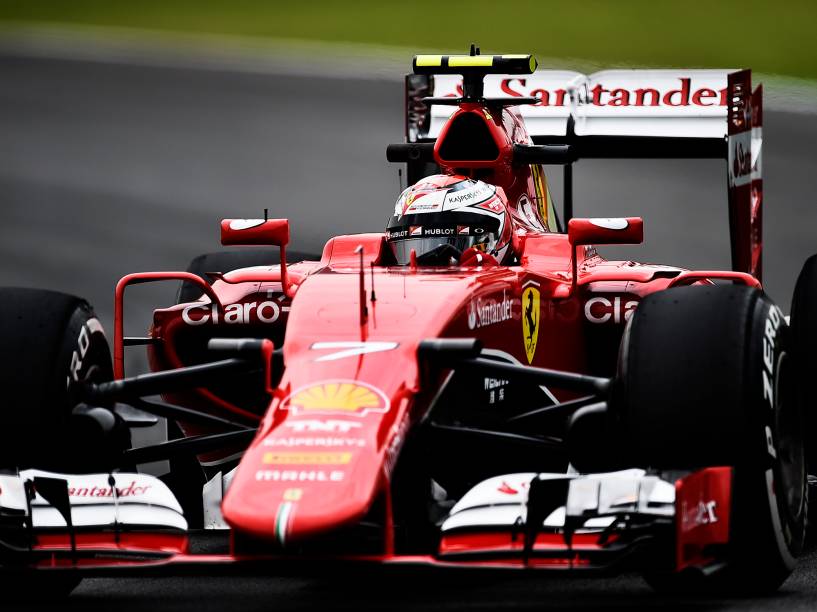 Kimi Raikkonen da McLaren, durante os treinos livres para o GP do Brasil de F-1 em Interlagos