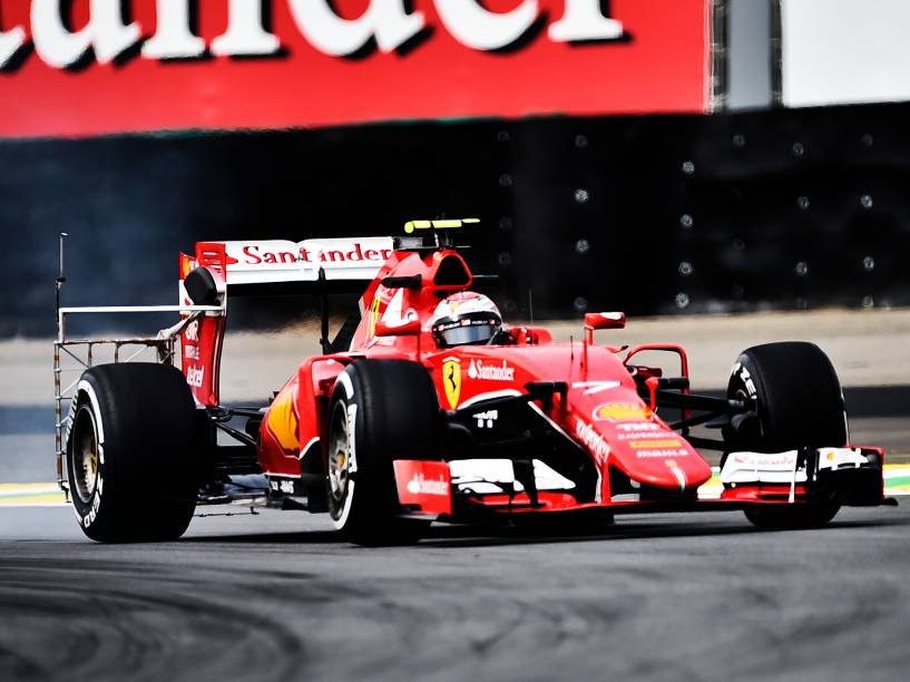 Kimi Raikkonen da McLaren, durante os treinos livres para o GP do Brasil de F-1 em Interlagos