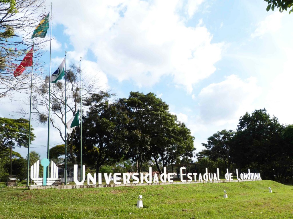Universidade Estadual de Londrina (UEL), instituição que enfrenta grave crise financeira e corre o risco de fechar
