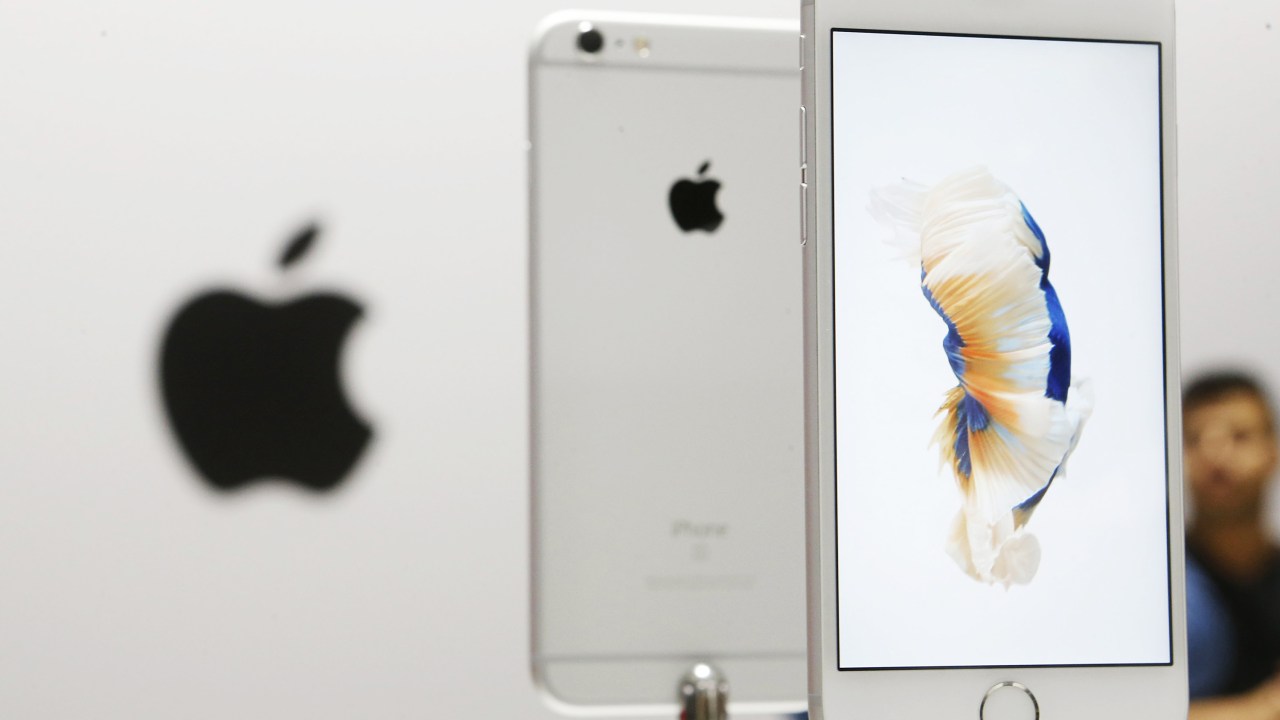 Novo iPhone 6s da Apple em exposição para o público após evento de lançamentos da companhia, em São Francisco, na Califórnia - 09/09/2015