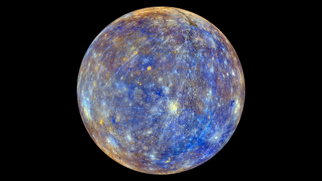 Vista de Mercúrio produzida com imagens da sonda Messenger que descrevem a composição do planeta. As cores diferentes indicam as diferenças químicas e físicas das rochas que formam o planeta.