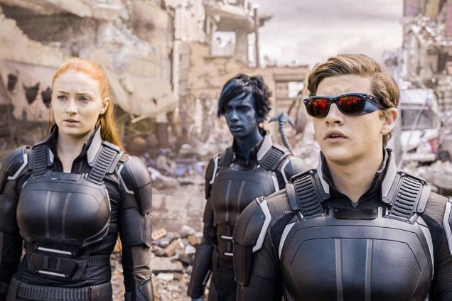 Kodi Smit-McPhee, Sophie Turner e Tye Sheridan em cena de X-Men: Apocalipse