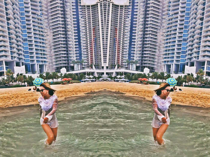 Arteira: Zilu faz arte em sua foto de saída de banho molhada, em Miami