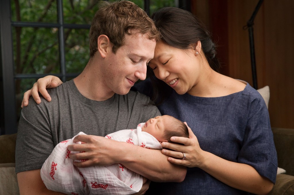 Foto publicada por Mark Zuckerberg e Priscilla Chan mostra casal com a filha, Max
