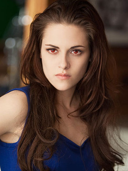 Bella (Kristen Stewart) com olhos de vampira em cena do filme  Amanhecer - Parte 2, o capítulo final de Crepúsculo