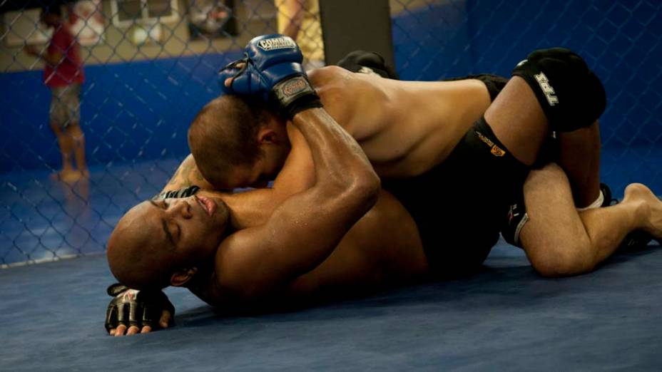 Anderson Silva treinando em academia da Barra da Tijuca, Rio de Janeiro - 22/12/2010