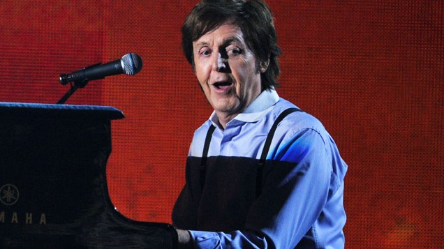 Paul McCartney durante 54ª edição do Grammy no Staples Center em fevereiro de 2012