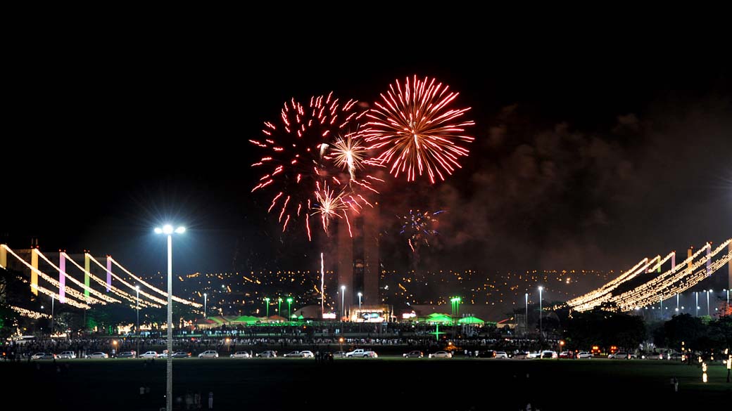 Fogos em Brasília, durante as comemorações de Ano-Novo