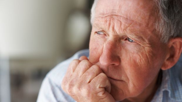 Alzheimer: Quanto mais tarde o homem apresenta distúrbios do sono, maior o risco de demência, segundo novo estudo