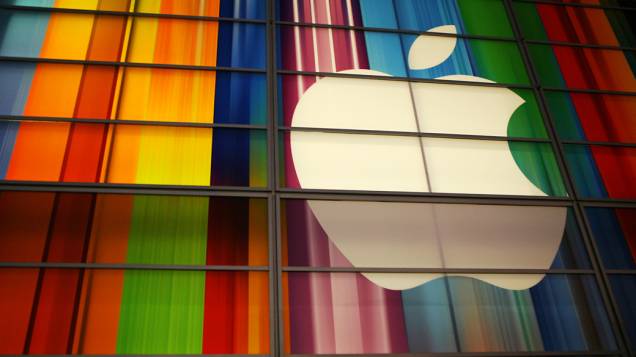 Logo da Apple na fachada do Yerba Buena Center for Arts, em São Francisco, Califórnia onde será realizado o anúncio do novo iPhone 5