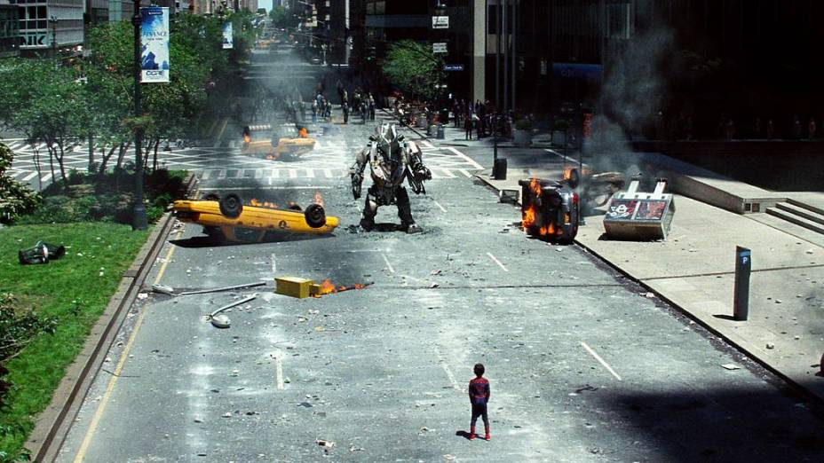 Cena do filme O Espetacular Homem-Aranha 2: A Ameaça de Electro