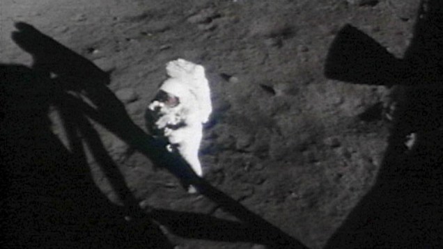 Armstrong foi o primeiro homem a pisar na Lua