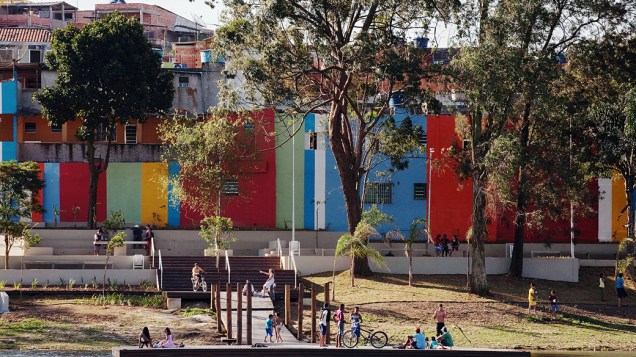 Cantinho do Céu, projeto que integra o Programa Mananciais, da prefeitura de São Paulo. A reurbanização da área começou em 2008