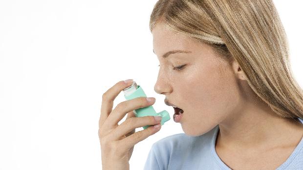 Prevenção: os inaladores, costumeiramente usados no tratamento da asma, poderão ser substituídos por comprimidos diários