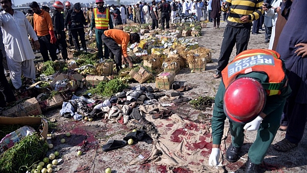 Bomba atingiu mercado popular lotado em Islamabad