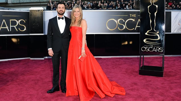 Justin Theroux e Jennifer Aniston em premiação do Oscar 2013