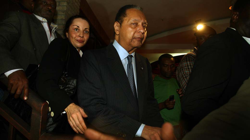 Após 25 anos de exílio na França Jean-Claude "Baby Doc" Duvalier retornou ao Haiti, em 2011