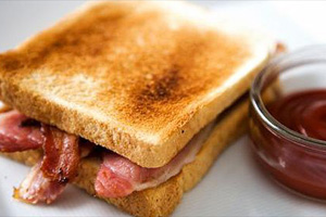 Carne processada: alimentos como salsicha e bacon estão relacionados ao aumento do risco de câncer de pâncreas