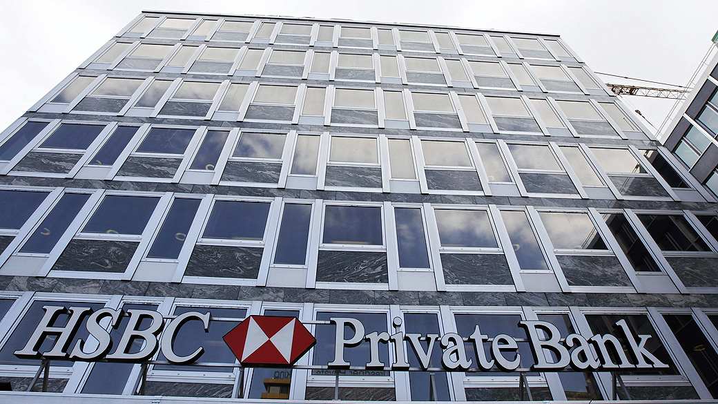 HSBC acobertou mais de 100.000 contas bancárias de brasileiros e estrangeiros, eximindo-os de comprovar a origem dos recursos ou de pagar obrigações fiscais, aponta investigação