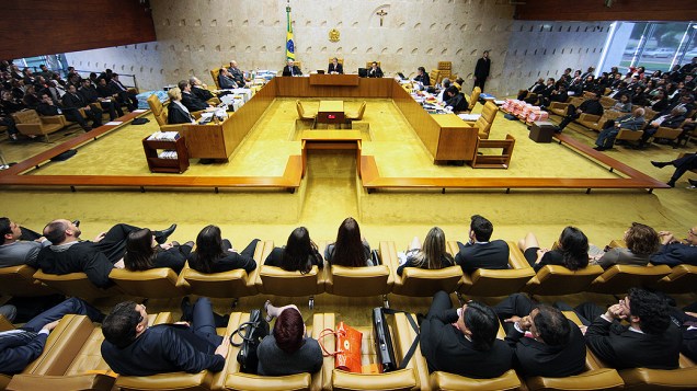 Ministros do Supremo Tribunal Federal (STF) durante sessão do julgamento do mensalão, em 14/11/2012