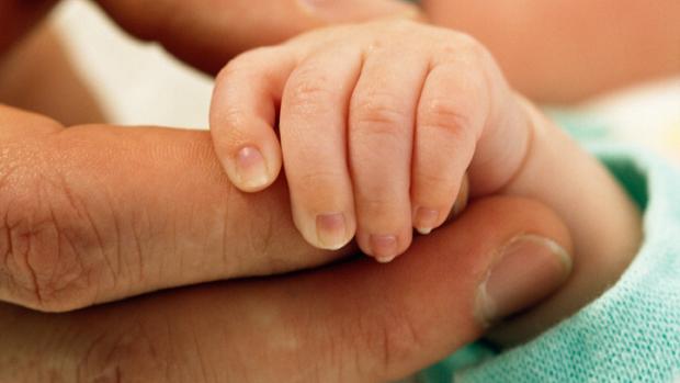 Cerca de um milhão de mães e de bebês recém-nascidos estão morrendo todos os anos em razão de complicações que ocorrem na hora do parto