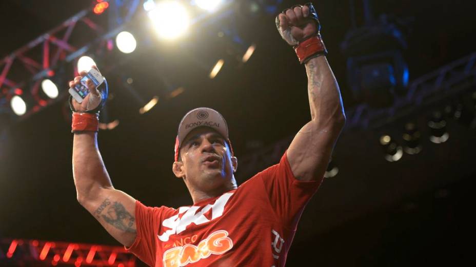 UFC Goiânia: Vitor Belfort derrota Dan Henderson