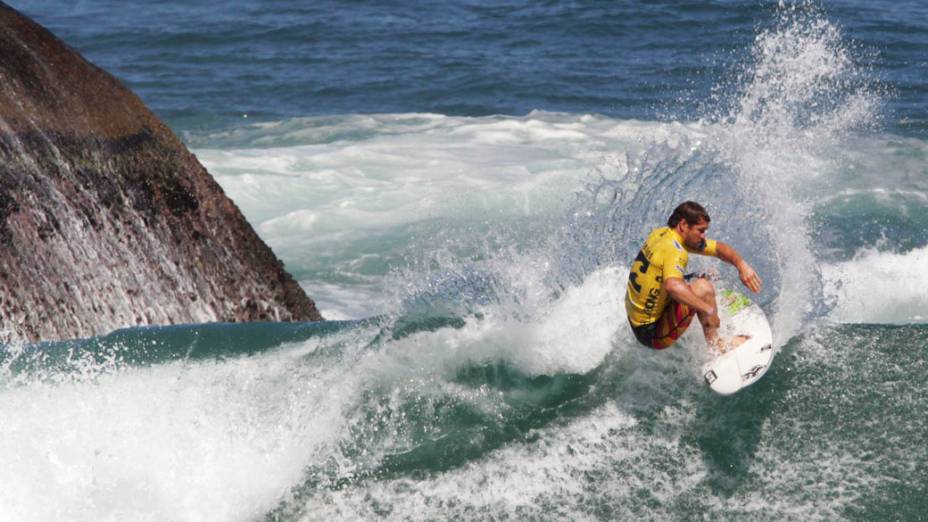 Surfista norte-americano Damien Hobgood durante o Billabong Pro Rio na praia do Arpoador