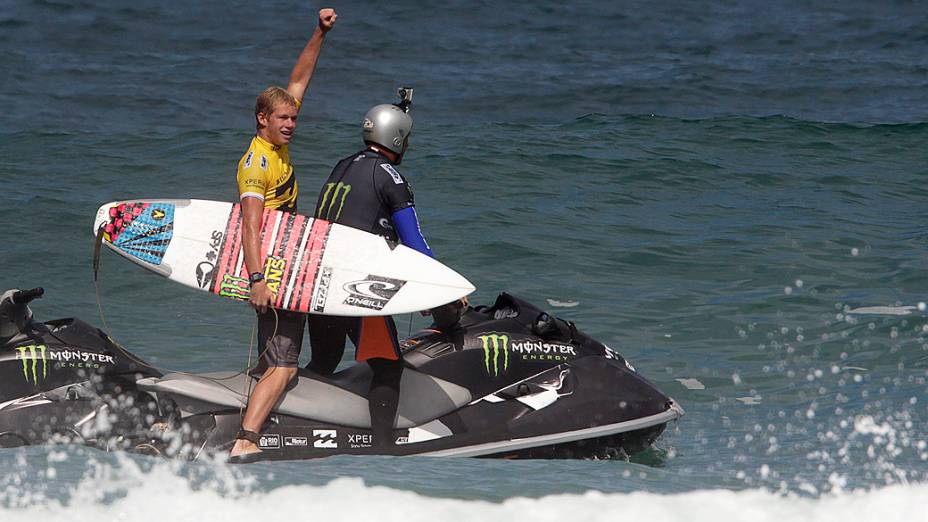 John Florence é campeão da etapa brasileira do WCT