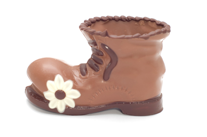 Na internet, qualquer pessoa poderá produzir objetos de chocolate, como a bota exibida na imagem, e mandar entregar em casa