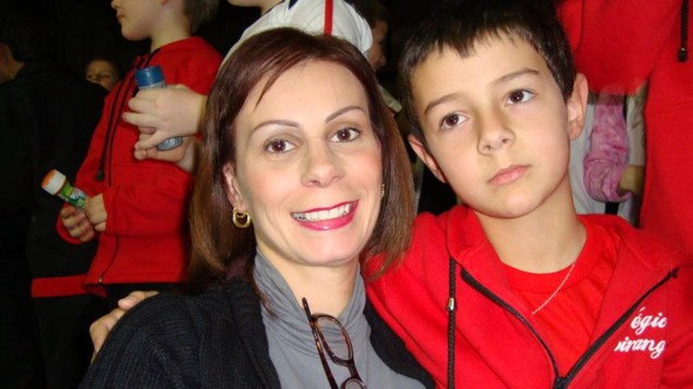 Menino Bernardo Boldrini, de 11 anos, com sua Mãe