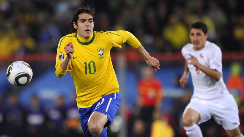 Kaká no jogo contra o Chile, válido pelas oitavas de final da Copa de 2010