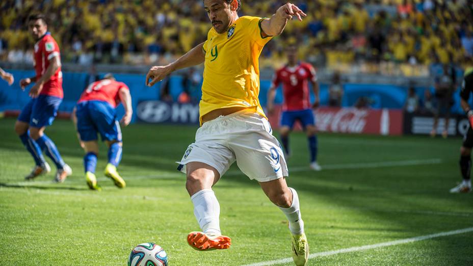 Fred durante o jogo contra o Chile no Mineirão, em Belo Horizonte