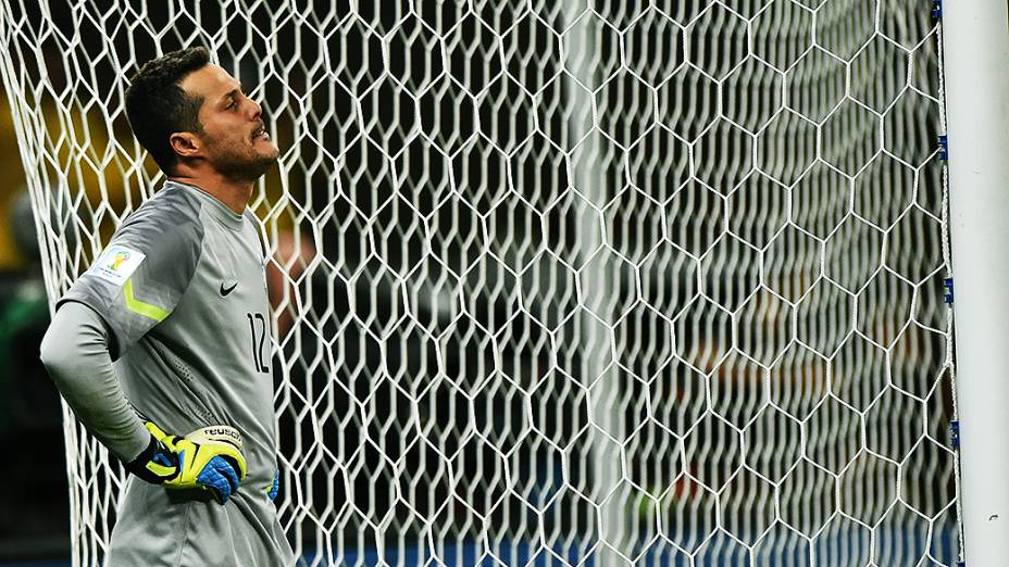 Júlio César durante o jogo contra a Alemanha no Mineirão, em Belo Horizonte