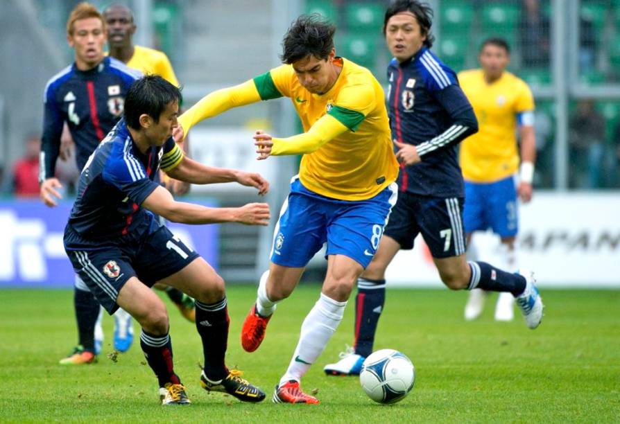Kaká no amistoso entre Brasil e Japão, na Polônia