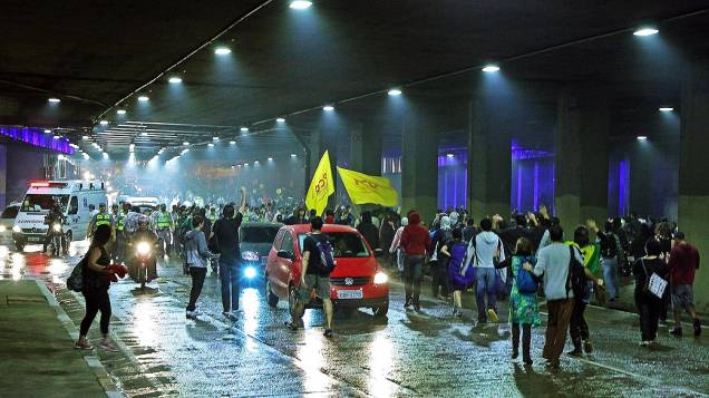 Protesto contra o aumento das tarifas dos ônibus municipais, do Metrô e dos trens da CPTM acontece nesta terça-feira (11) no Centro de São Paulo