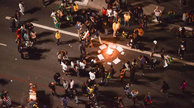 São Paulo - Manifestantes ocupam a Avenida Paulista, durante o 7º dia de protesto