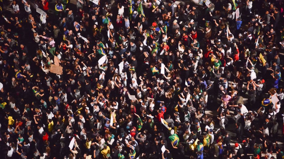 São Paulo - Manifestantes fazem protesto na Avenida Paulista
