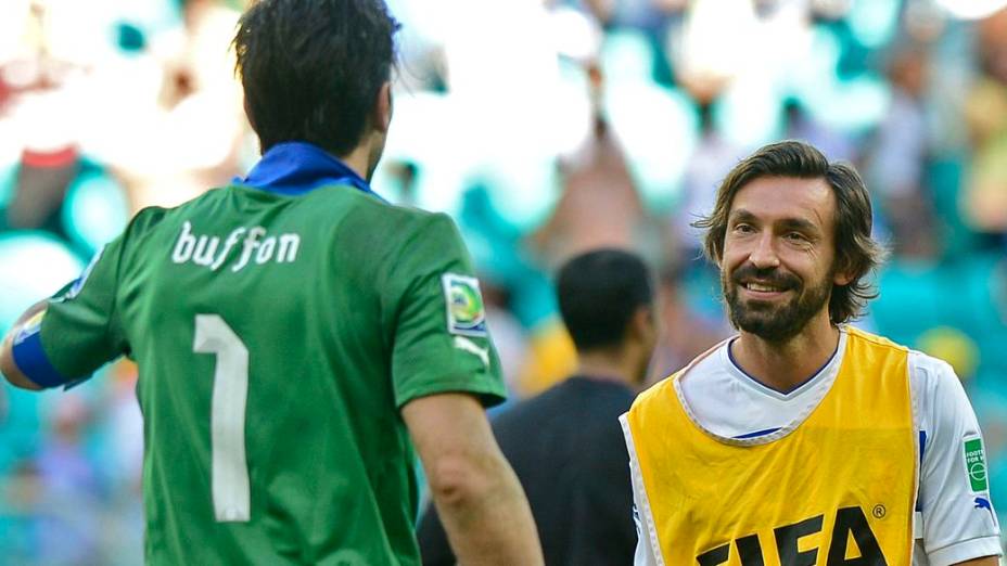 Buffon e Pirlo na Copa das Confederações, em 2013: os astros italianos virão ao Brasil mais uma vez, para o último Mundial de suas carreiras