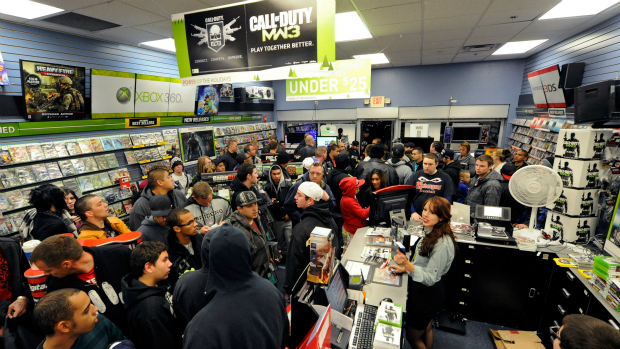 Lojas abrem à meia-noite para a venda de Call of Duty: Modern Warfare 3  