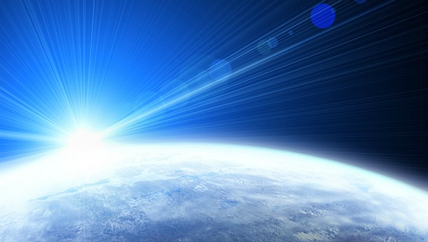 Na alta atmosfera, o ozônio é benéfico: protege o planeta da radiação solar, nociva à vida