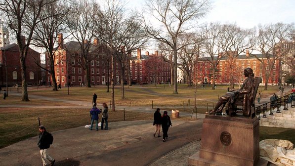 Estudantes terão acesso a conteúdos didáticos da universidade de Harvard