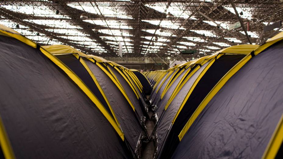O camping no primeiro dia da Campus Party, no Parque Anhembi, São Paulo
