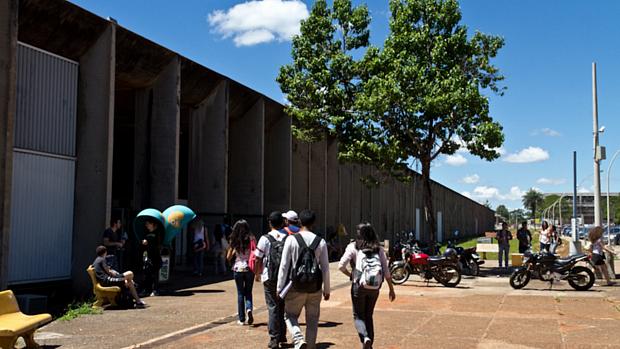 Prédio da Universidade de Brasília: adequação às cotas